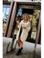 Módní oversize svetr s ozdobnou broží a kapsami béžový model 21322456 - numoco basic