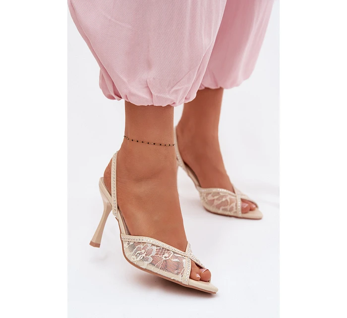 Dámské sandály na podpatku s krajkou a ozdobami Béžové Melivelle