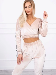 Velurová souprava s nápisem Queen beige