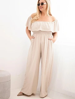 Dámský overal Plus Size s volánem a krátkým rukávem béžový