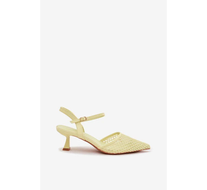 Dámské sandály na podpatku s Žluté model 22027913 - Boto