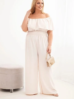 Dámská kombinéza Plus Size s bardot výstřihem, volánem a širokými nohavicemi béžový