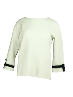 Dámský svetr na rukávech bílým volánkem a černou SW  Gemini model 7548622 - FPrice