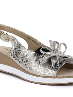 Dámské zlaté kožené sandály s květinami S.Barski model 22099393