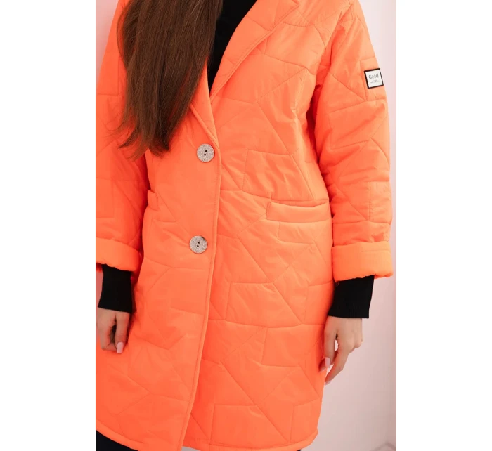 Dámská bunda Plus Size prošívaná s ozdobnými knoflíky a límcem neonově oranžová Dámská bunda Plus Size prošívaná s ozdobnými knoflíky a límcem neonově oranžová