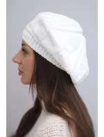 Dámská zimní vlněná čepice bílá model 21896600 - K-Fashion Dámská zimní vlněná čepice bílá model 21896600 - K-Fashion