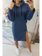 Šaty s kapucí a bočním rozparkem z džínoviny Šaty s kapucí a bočním rozparkem z džínoviny