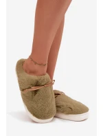 Kožešinové pantofle s zelené model 21772518 - Boto Kožešinové pantofle s zelené model 21772518 - Boto