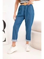 Dámské kalhoty s model 22025252 nohavicí a páskem tmavě džínové - K-Fashion
