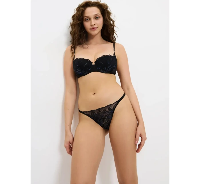 Crazy model 20833149 Love String - Triumph