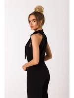 model 18383617 Kombinéza s výstřihem a vázáním černá - Moe