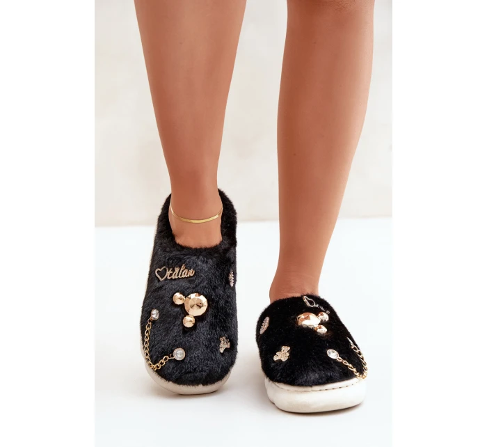 Pantofle S Přívěsky Černé model 21680849 - Boto Pantofle S Přívěsky Černé model 21680849 - Boto