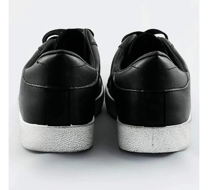 Černé dámské tenisky z různých spojených materiálů model 17267654