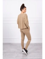Souprava s oversize halenkou camel