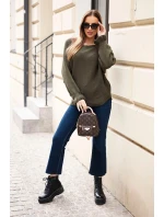 Svetr dámský z model 21365950 s nařasenými rukávy a výřezem na zádech khaki - K-Fashion