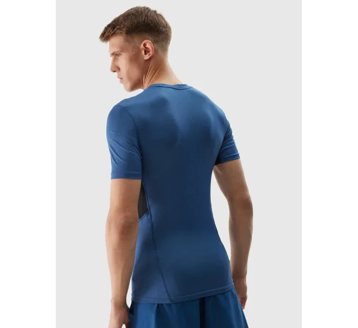 Pánské sportovní tričko slim z recyklovaných materiálů 4F - tmavě modré Pánské sportovní tričko slim z recyklovaných materiálů 4F - tmavě modré