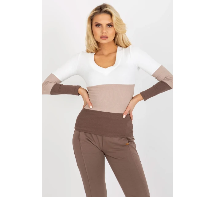 Halenka  model 174590 Rue Paris