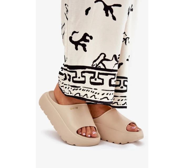 Dámské pěnové pantofle na platformě Big Star – béžové Dámské pěnové pantofle na platformě Big Star – béžové