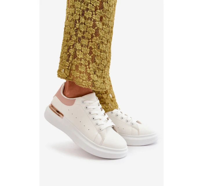 Nízké Dámské Tenisky Na Platformě Z Eko Kůže model 21667647 - Boto Nízké Dámské Tenisky Na Platformě Z Eko Kůže model 21667647 - Boto