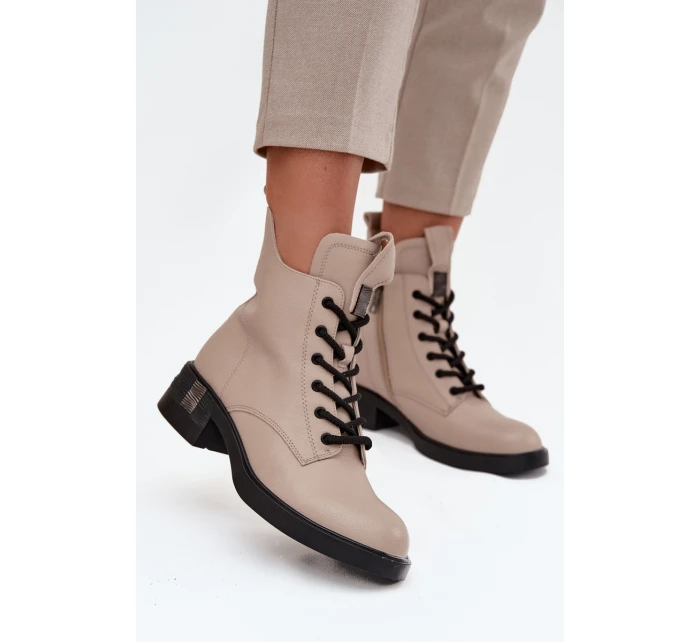 Kožené dámské kotníkové boty na nízkém podpatku Vinceza – béžové Kožené dámské kotníkové boty na nízkém podpatku Vinceza – béžové