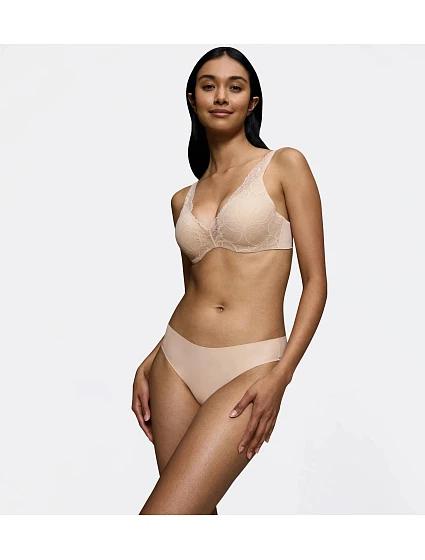 BODY MAKE-UP ILLUSION LACE – Tai kalhotky s krajkou a termo úpravou Triumph