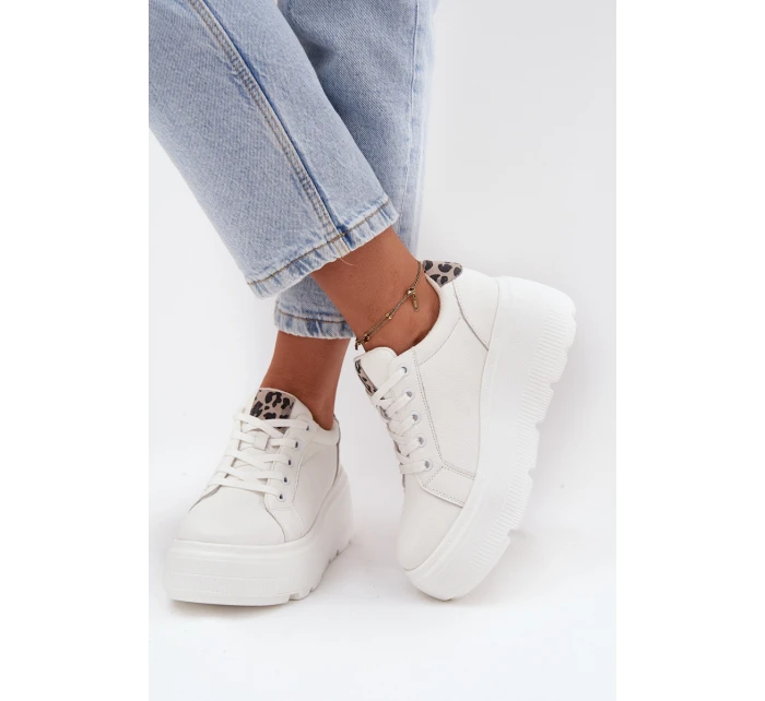 Kožené dámské tenisky na platformě Panterka Vinceza 89144 Bílé Kožené dámské tenisky na platformě Panterka Vinceza 89144 Bílé