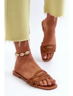 Dámské sandály z ekokože na ploché podrážce hnědé model 21657550 - Boto Dámské sandály z ekokože na ploché podrážce hnědé model 21657550 - Boto