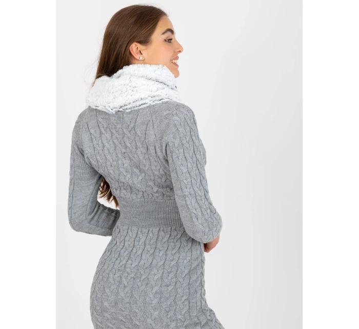 Tunelová šála AT KM model 21370637 bílá a černá - FPrice Tunelová šála AT KM model 21370637 bílá a černá - FPrice