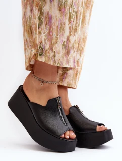 model 21646337 Dámské žabky na masivní platformě se zipem Černé - Zazoo