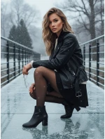 Dámské boty na podpatku černé Dstreet model 21994959 - FashionStreet