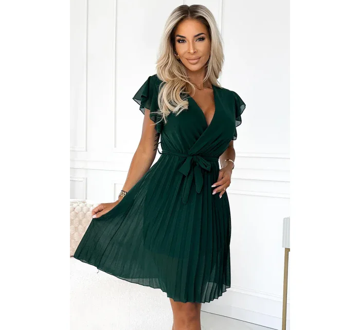 Dámské šifonové plisované šaty v lahvově zelené barvě s výstřihem a volánky model 20524032 - numoco basic