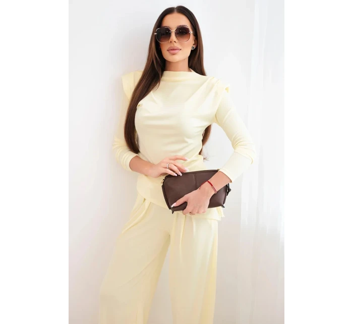 Dámský bavlněný komplet s halenkou a širokými kalhotami žlutý