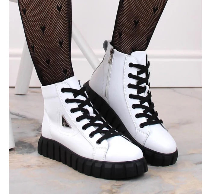 Kožené boty na platformě W model 21307454 white - FILIPPO