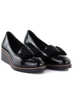 Dámské vysoké lakované polobotky černé model 22015121 - VINCEZA Dámské vysoké lakované polobotky černé model 22015121 - VINCEZA