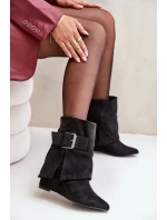 Boty Na Klínu S Ohnutým Závěsem A Přezkou Eko Semišové Černé Vortinia Boty Na Klínu S Ohnutým Závěsem A Přezkou Eko Semišové Černé Vortinia