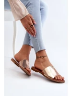 Dámské sandály z ekokože na ploché podrážce zlaté Maliha Dámské sandály z ekokože na ploché podrážce zlaté Maliha