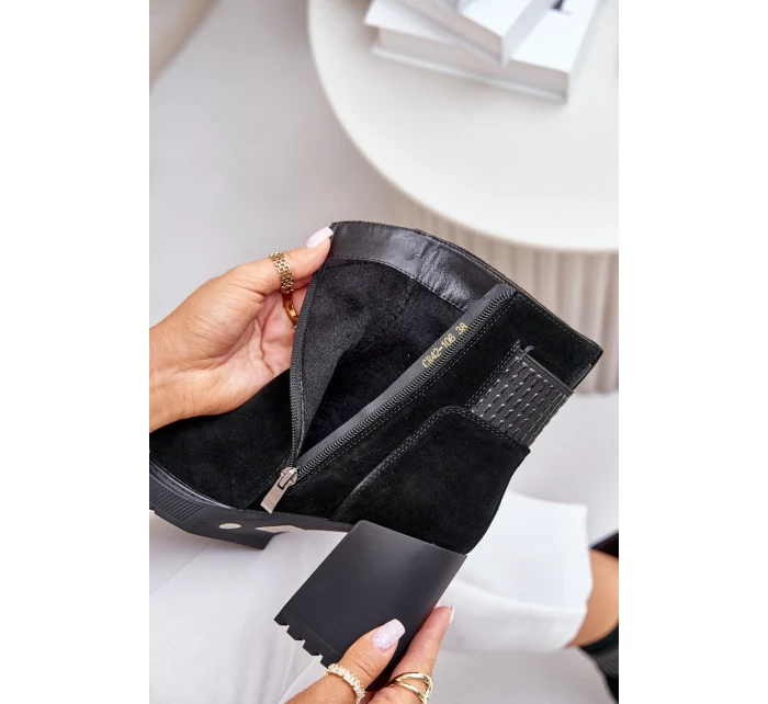 Semišové Kozačky Na Podpatku Zateplené D&A CR42-106 Černé