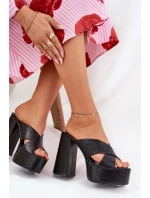 Dámské Pantofle Na Platformě A Podpatku Černé model 21688165 - Boto Dámské Pantofle Na Platformě A Podpatku Černé model 21688165 - Boto