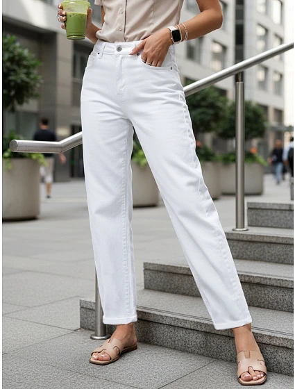 Jeansy damskie fit z wysokim stanem białe model 22102007 - FashionStreet