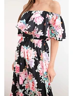 Dámské viskózové šaty model 22148020 střihu s květy černá - K-Fashion