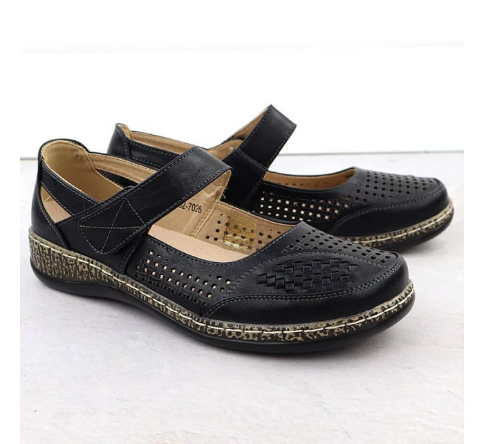 Dámské prolamované polobotky na suchý zip černé Unisoft 7026 Dámské prolamované polobotky na suchý zip černé Unisoft 7026