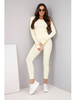 Dámský komplet z pruhované viskózy s dlouhým rukávem a legínami žlutý