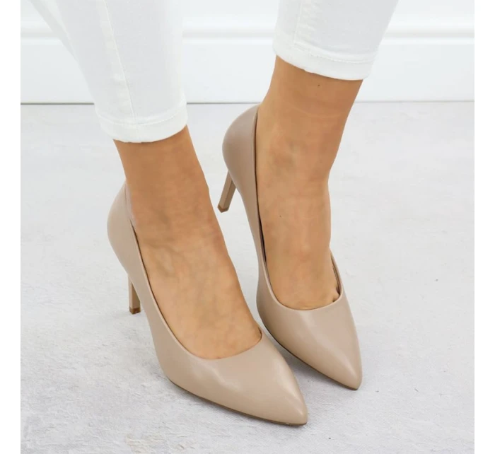 Béžové lodičky na jehlovém podpatku Sergio model 22013077 - LEONE Béžové lodičky na jehlovém podpatku Sergio model 22013077 - LEONE