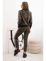 Dámská souprava s kapucí a maskáčovým potiskem khaki + ecru
