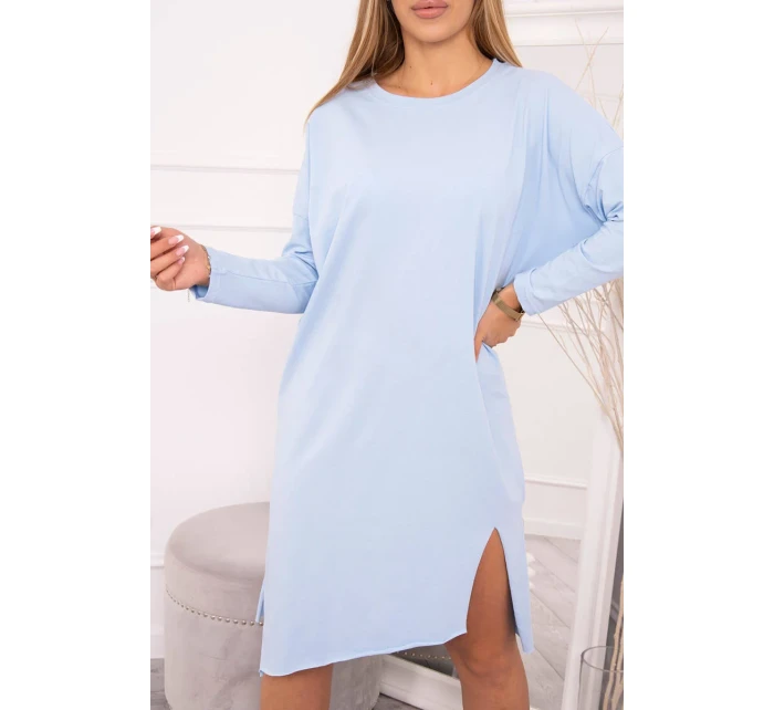 Modré šaty nadměrné velikosti