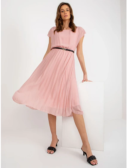 Šaty DHJ SK světle růžová model 22203174 - FPrice Šaty DHJ SK světle růžová model 22203174 - FPrice