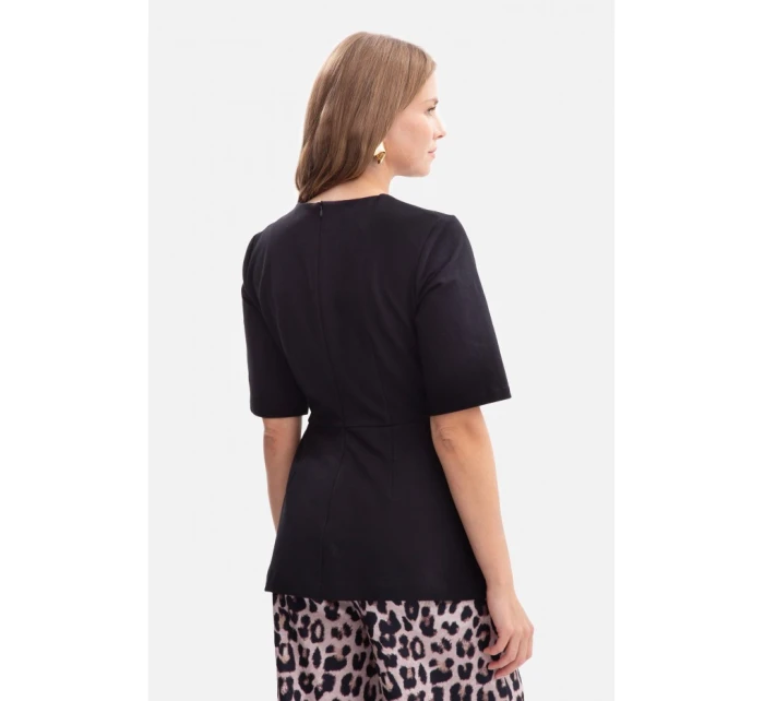 model 21379922 Pletený top s peplum černý - BeWear model 21379922 Pletený top s peplum černý - BeWear