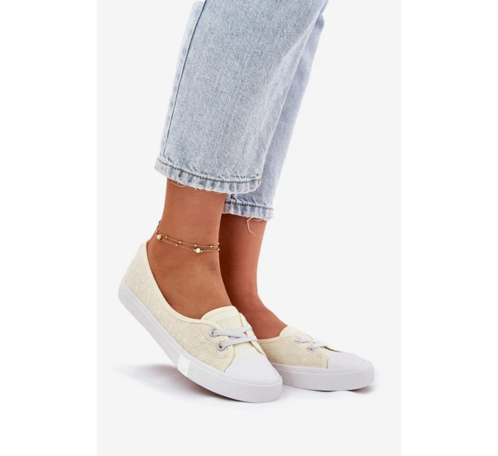 Dámské tenisky s výšivkou model 21693757 béžové - Lee Cooper Dámské tenisky s výšivkou model 21693757 béžové - Lee Cooper
