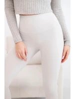 Dámské legíny s vysokým pasem a elastickým pasem béžové Dámské legíny s vysokým pasem a elastickým pasem béžové