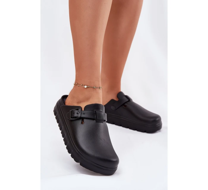 Dámské Pěnové Pantofle S Páskem A Přezkou Černé model 21698500 - EVENTO Dámské Pěnové Pantofle S Páskem A Přezkou Černé model 21698500 - EVENTO